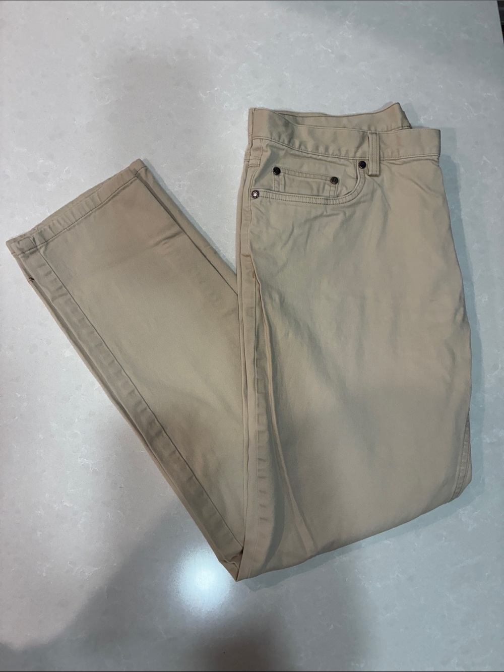 Brooks Brothers Men's Chino Pants in Beige-Tan